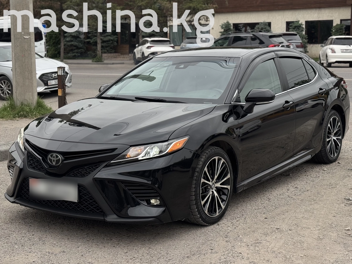 Toyota Camry VIII (XV70) 2018