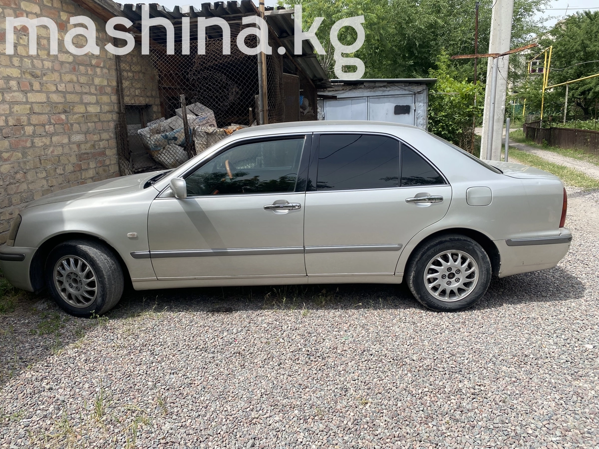 Toyota Progres 1998