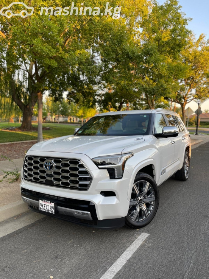 Toyota Sequoia III