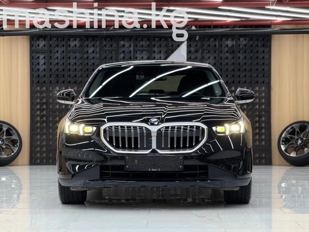 BMW 5 серии VIII (G60/G61/G68) 2025