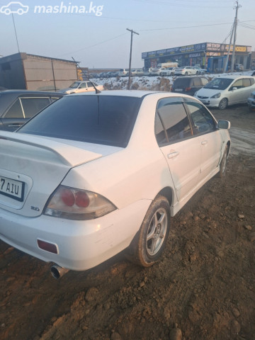 Mitsubishi Lancer
