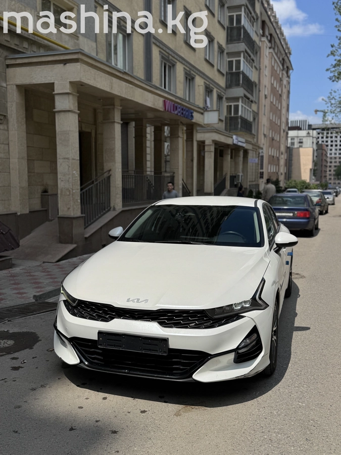 Kia K5 III 2022