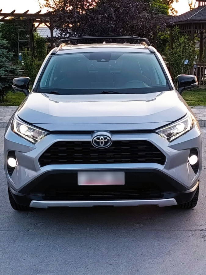 Toyota RAV4 V (XA50) 2020