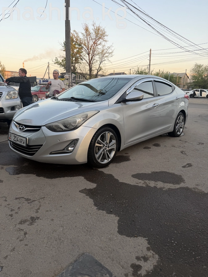 Hyundai Avante V 2013