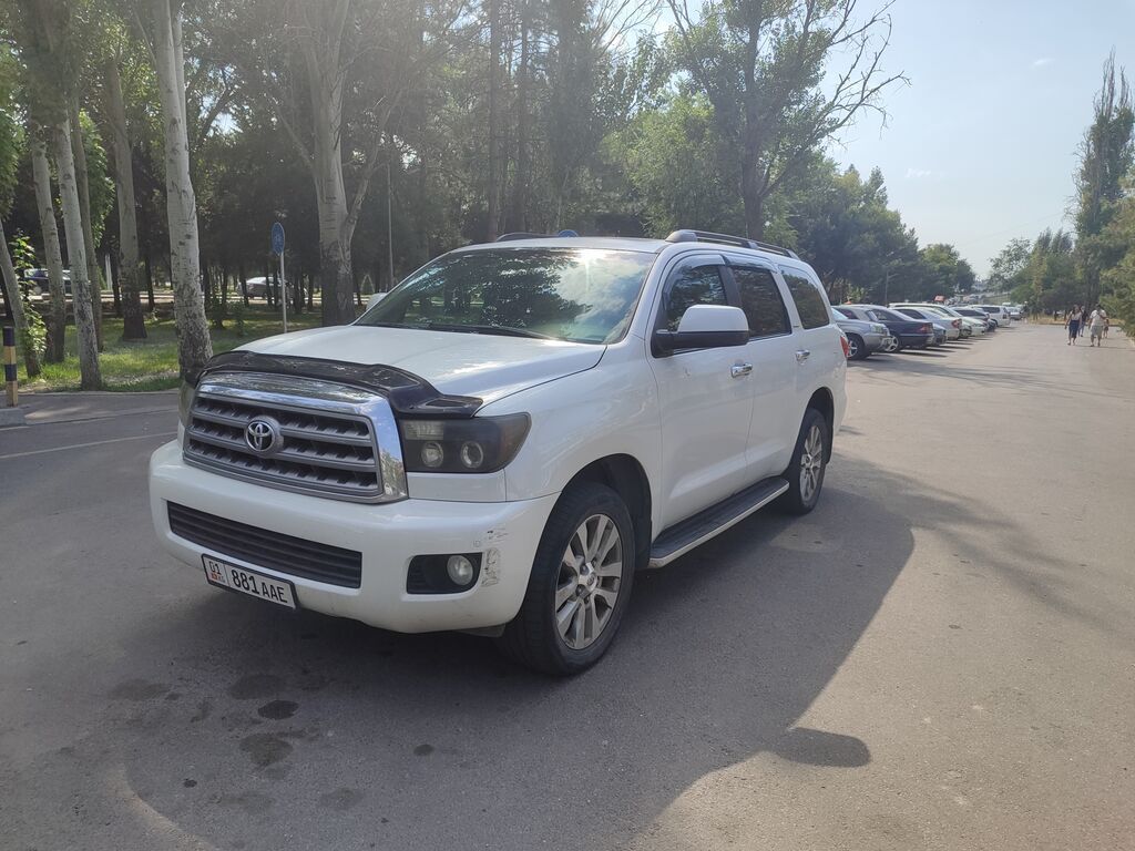 Toyota Sequoia