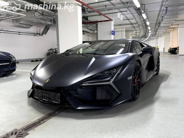 Lamborghini Revuelto