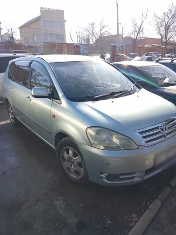 Toyota Ipsum