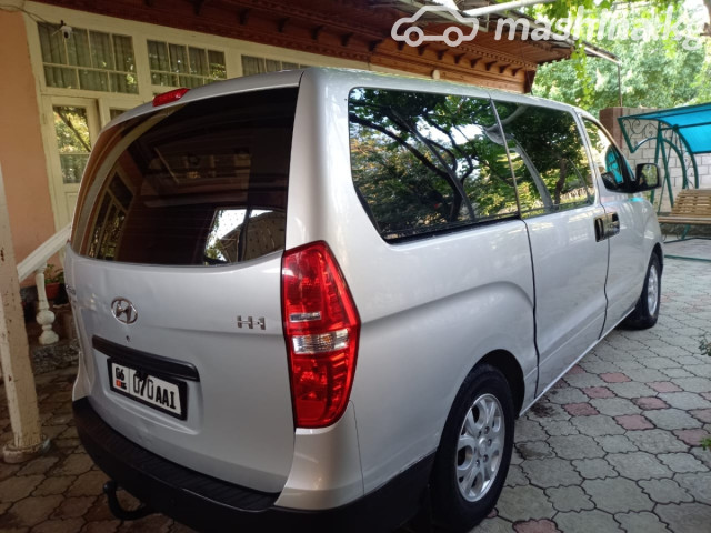 Hyundai Starex (H-1)