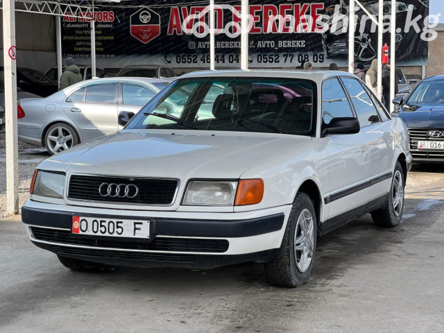 Audi 100