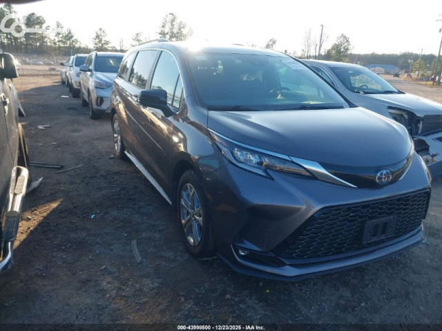 Toyota Sienna