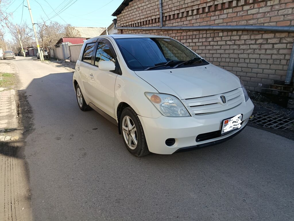 Toyota Ist