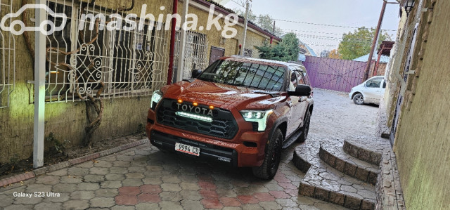 Toyota Sequoia