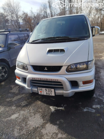 Mitsubishi Delica