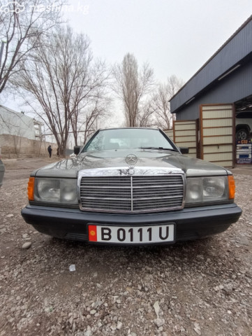 Mercedes-Benz 190 (W201)