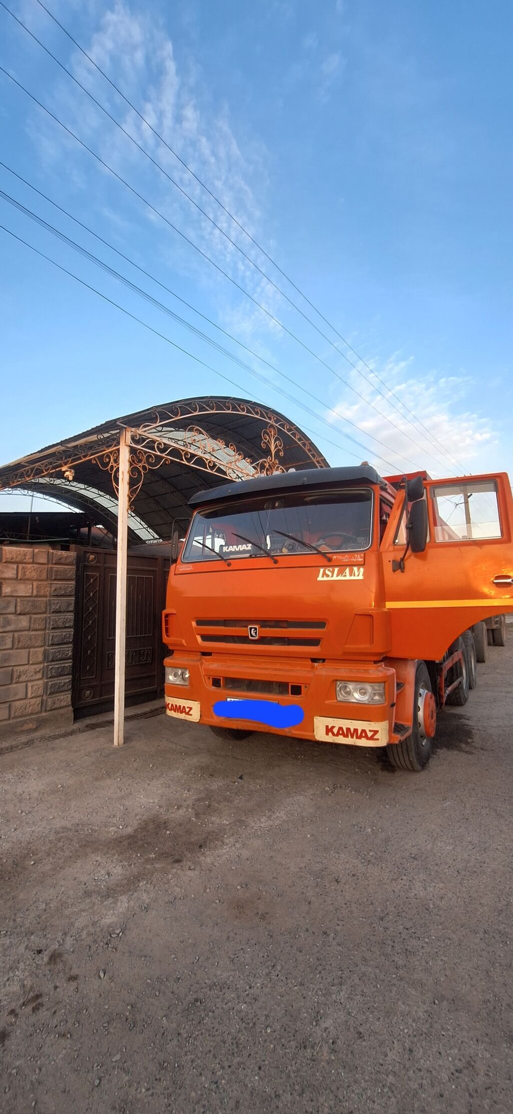 Саламалейкум байкелер ушул камаз сатылат 6520 Хово матор 371 Шахман