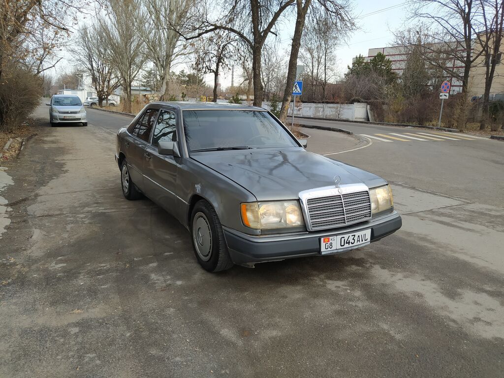 Mercedes-Benz W124