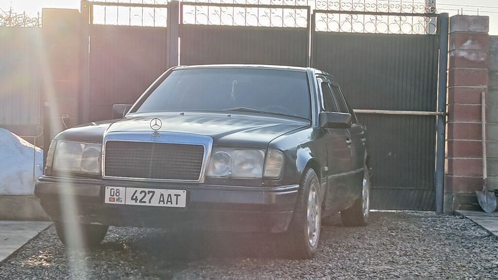 Mercedes-Benz W124