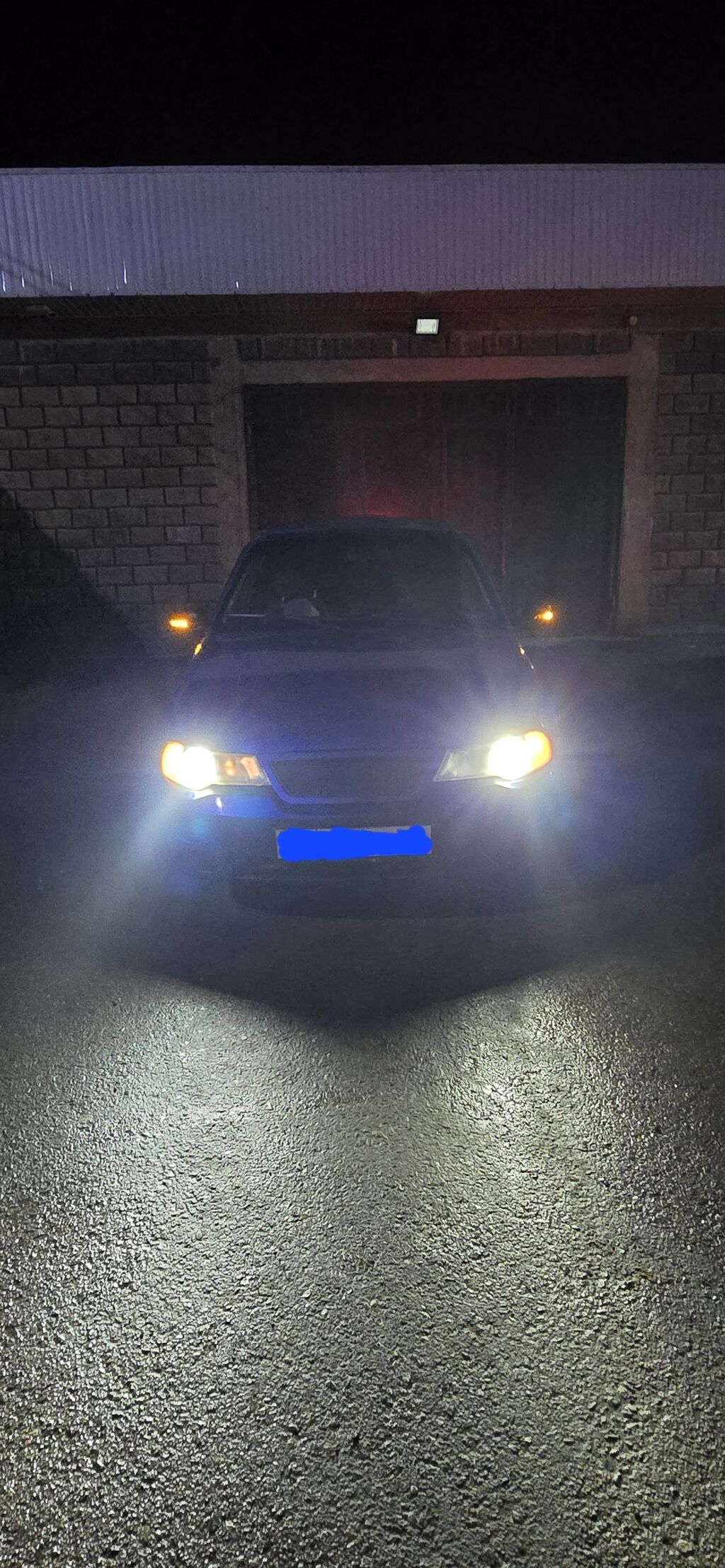 В продаже хорошая ласточка с хозяином дружит верно и нигде не оставлял