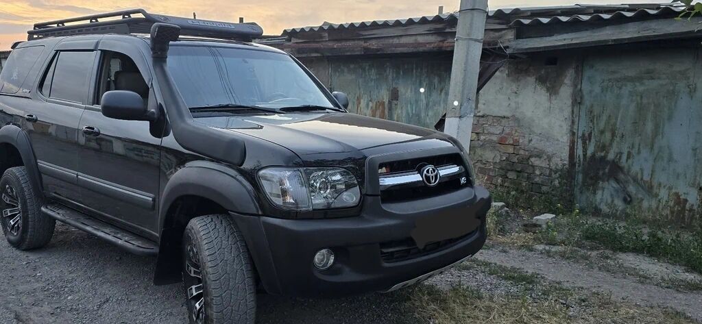 Toyota Sequoia
