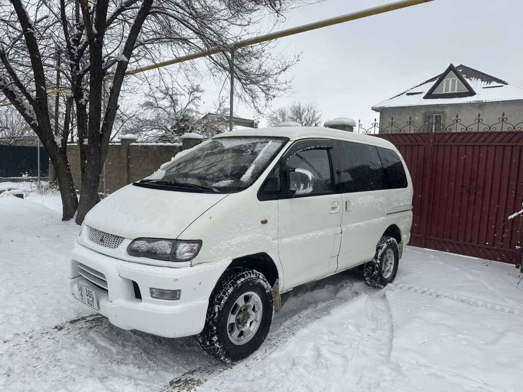 Mitsubishi Space Gear