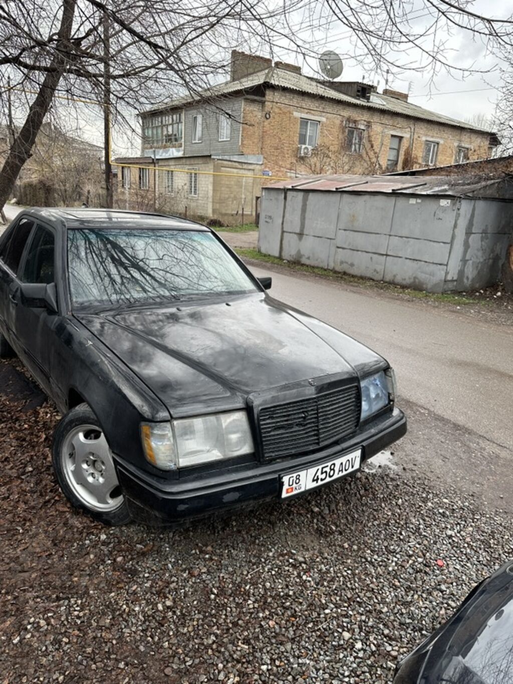 Mercedes-Benz W124