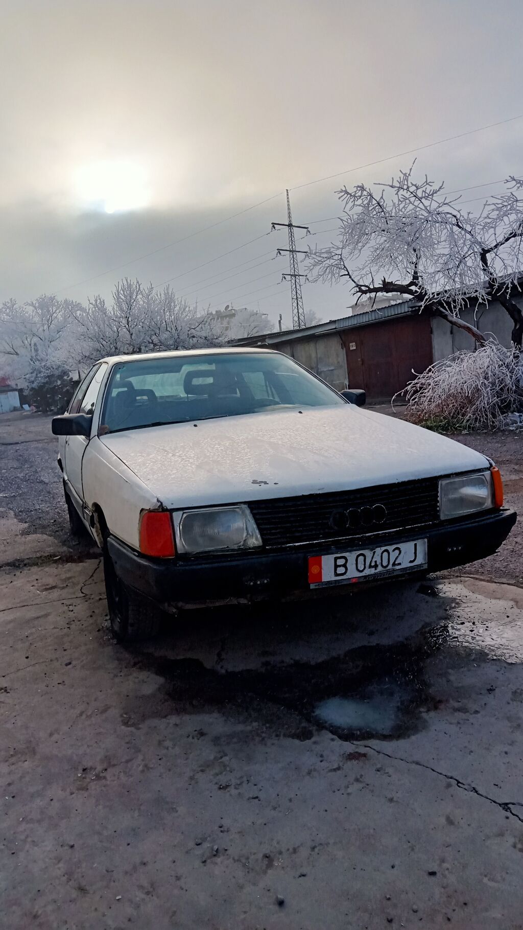 Audi 100