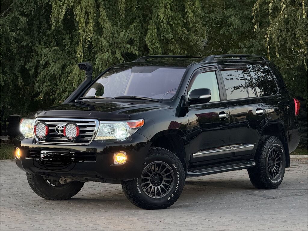 Toyota Land Cruiser