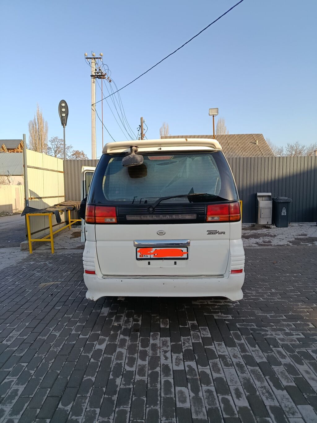 Nissan Elgrand