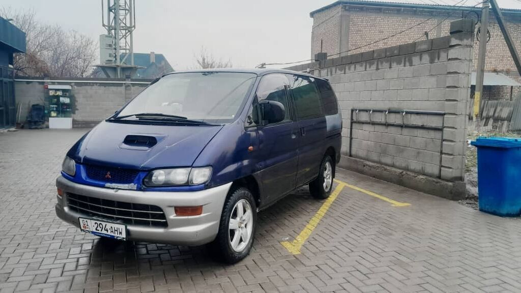 Mitsubishi Delica