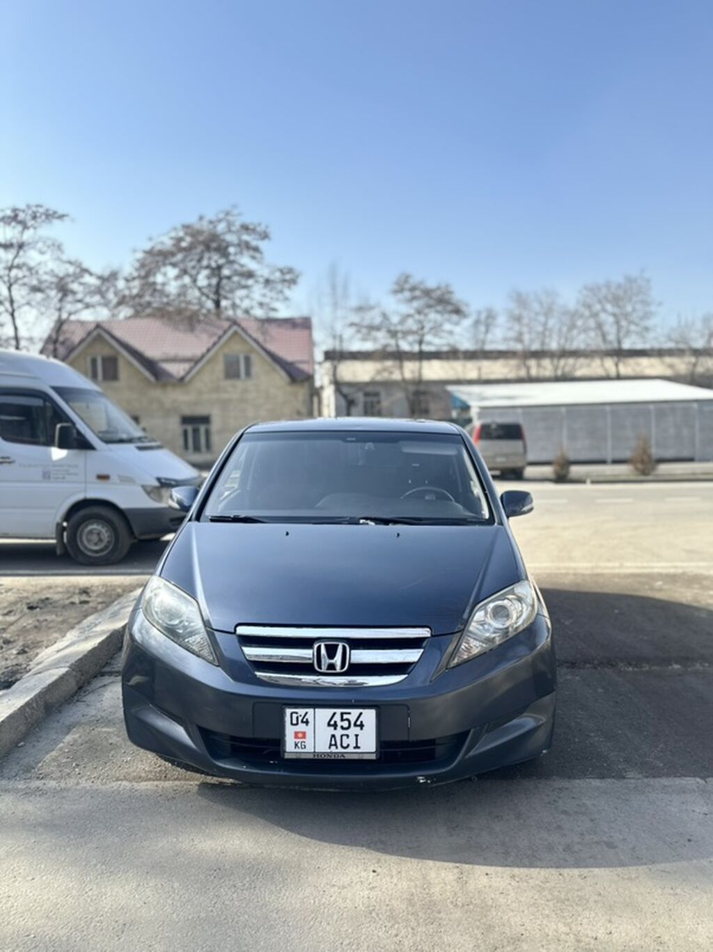 Honda FR-V