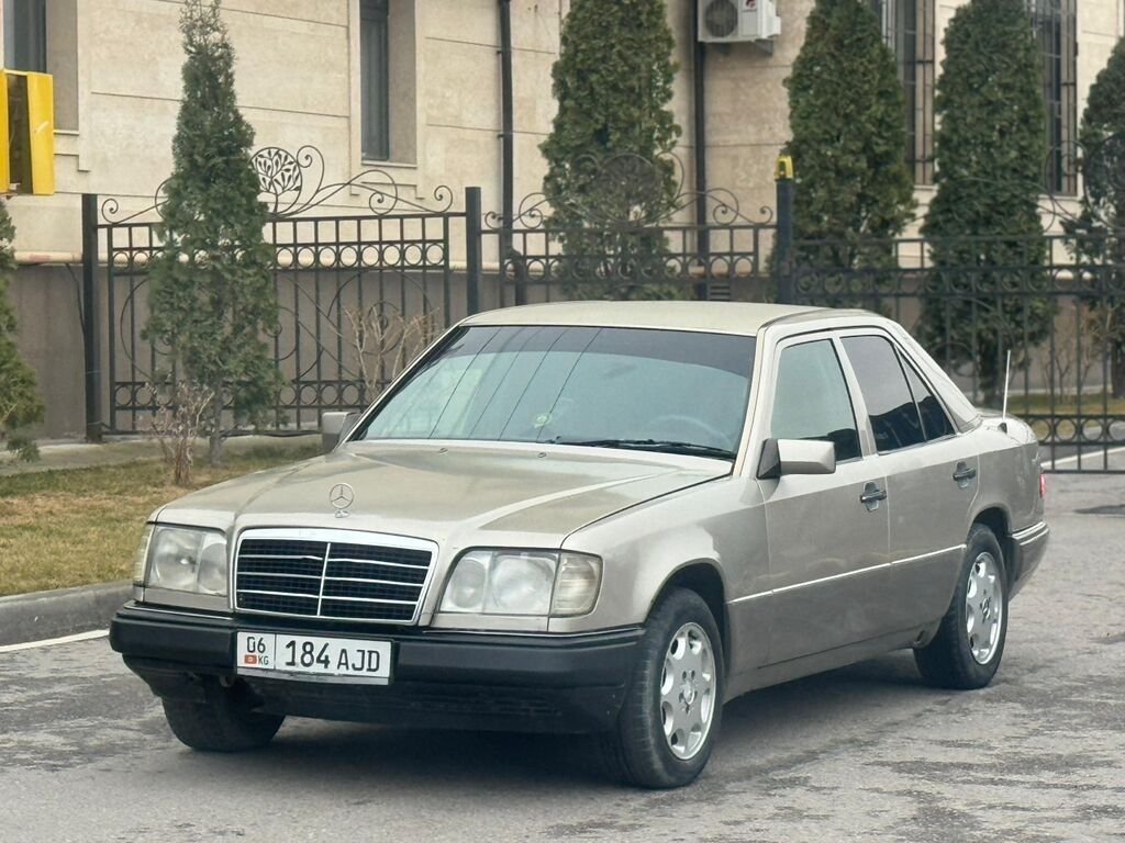 Mercedes-Benz W124