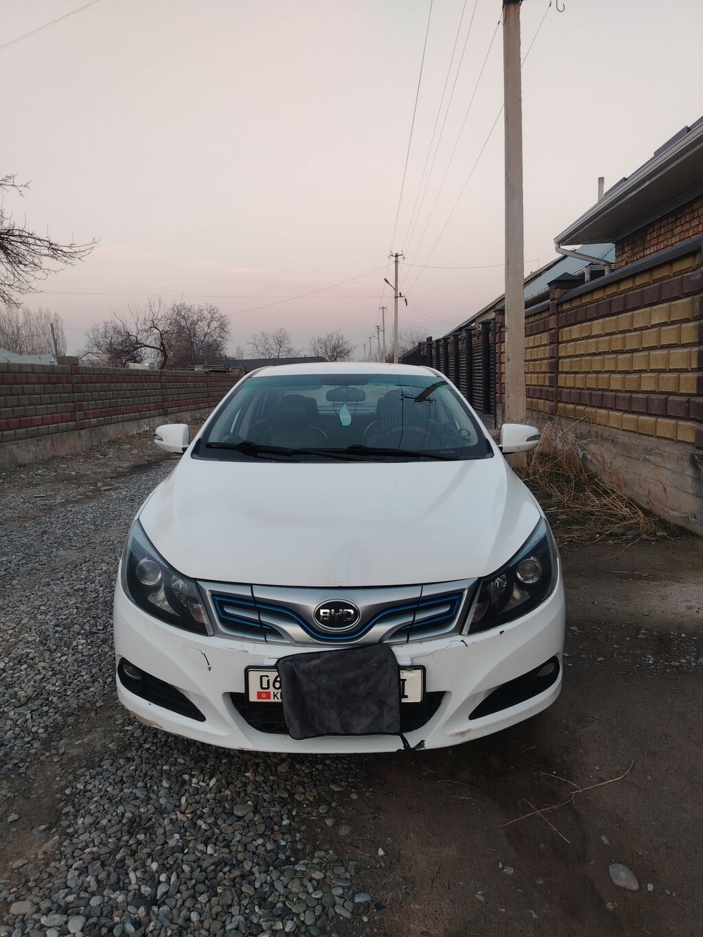 BYD E5