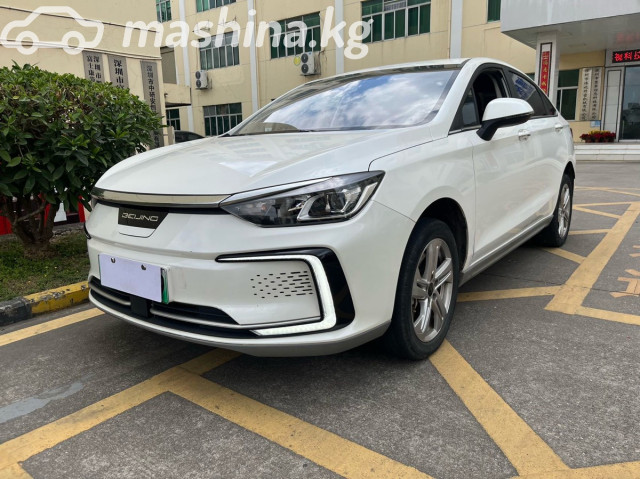 BAIC EU5