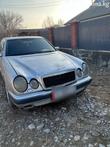 Mercedes-Benz E-Класс