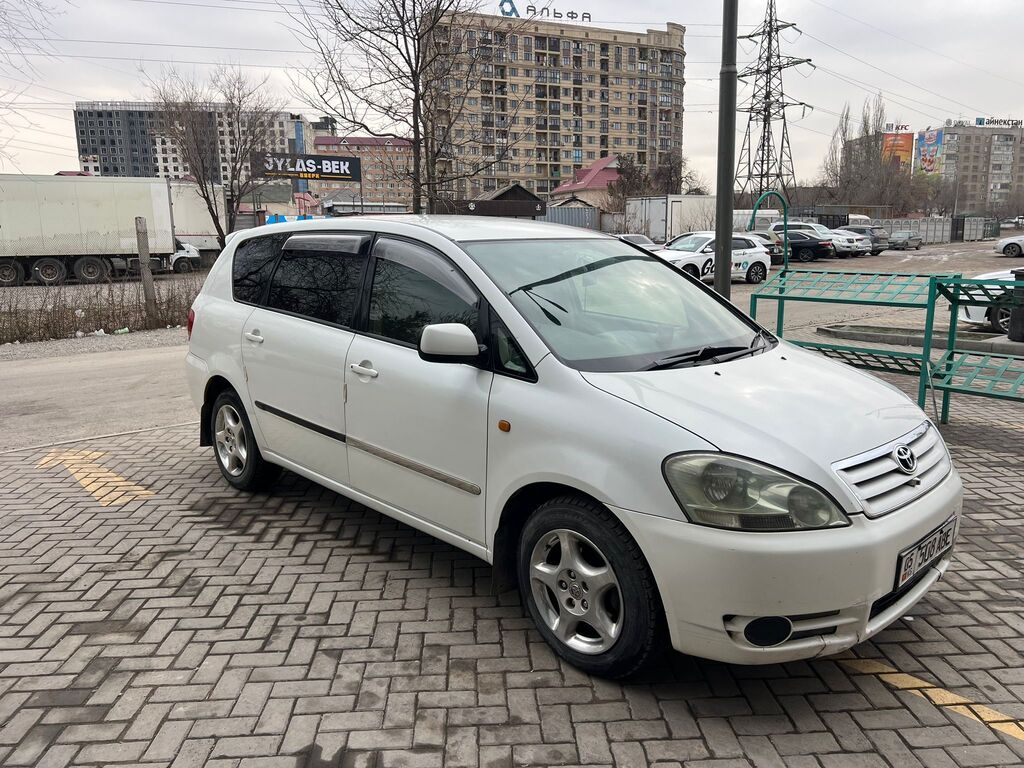 Toyota Ipsum