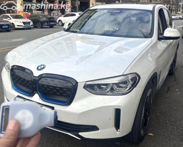 BMW iX3