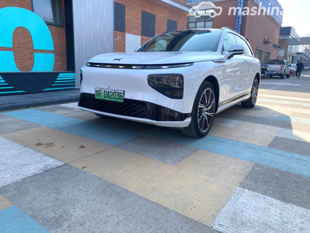Xpeng G9