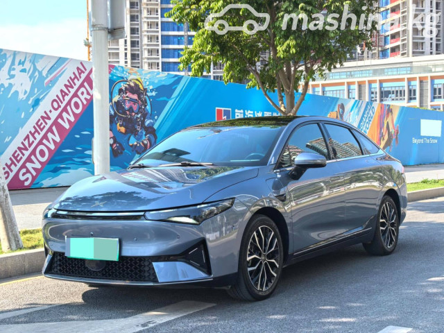 Xpeng P5