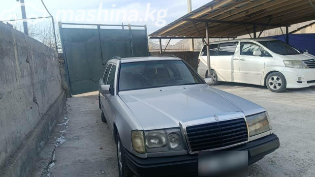 Mercedes-Benz W124