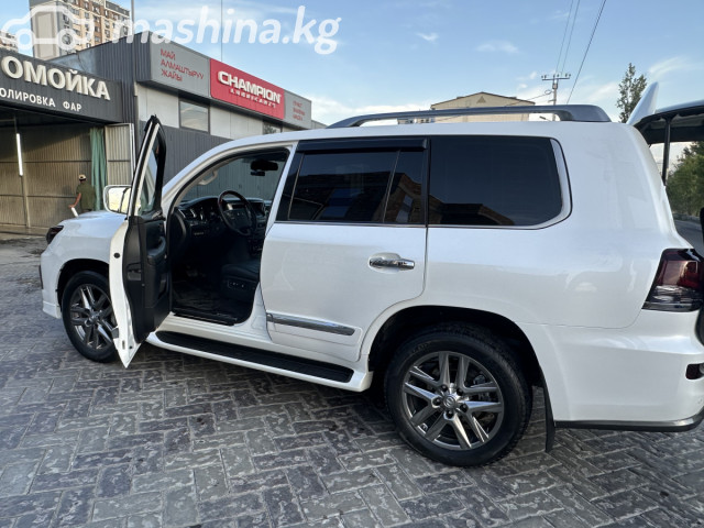 Lexus LX