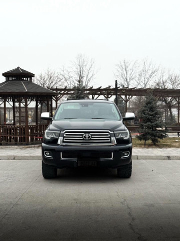 Toyota Sequoia
