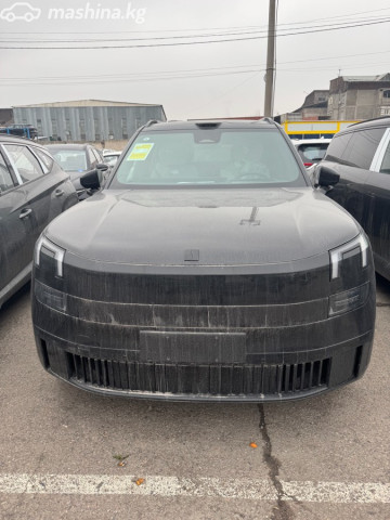 Lynk &amp; Co 900