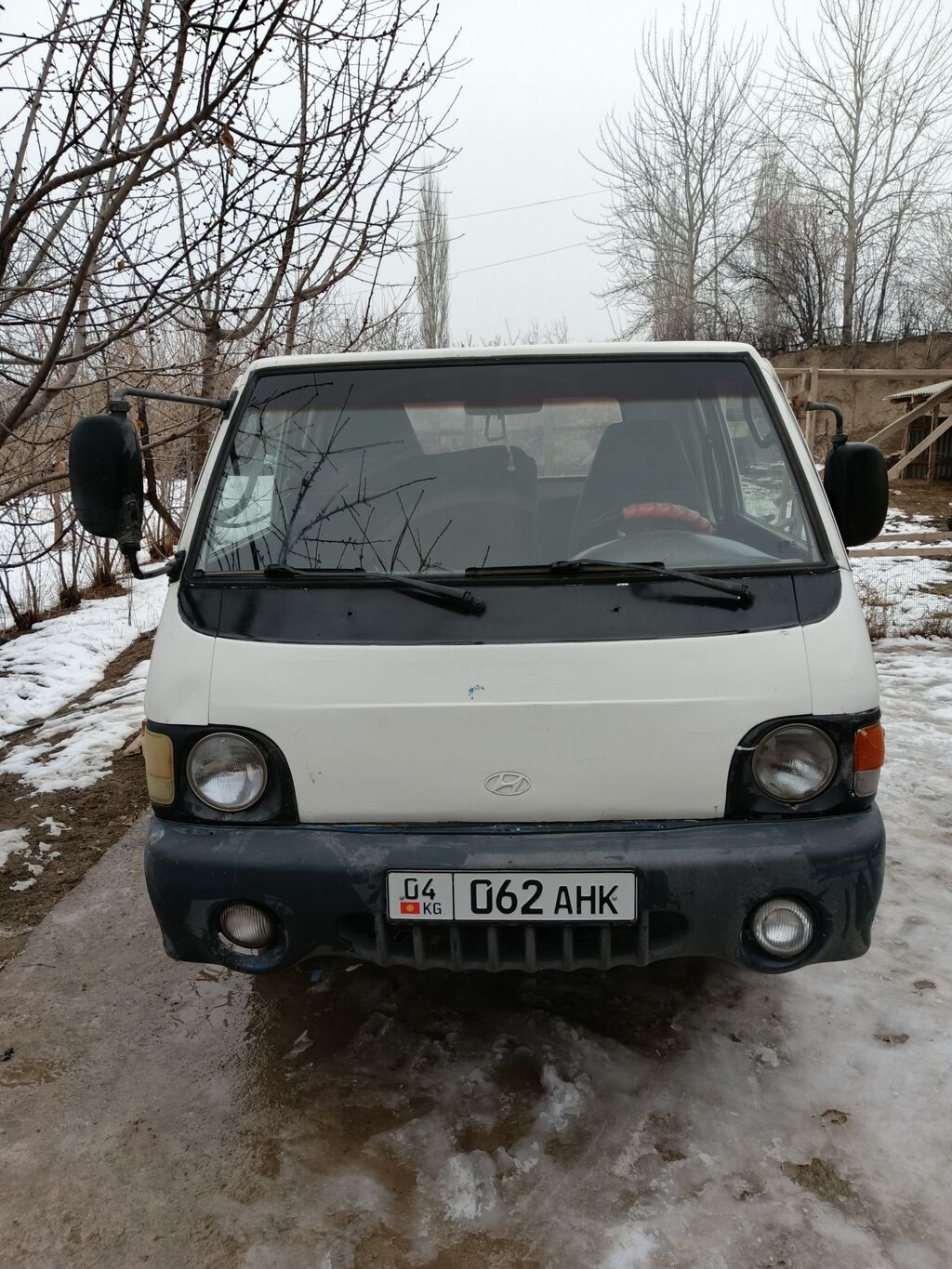 Hyundai H-100