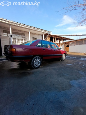 Audi 100