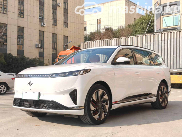 Dongfeng eπ 008