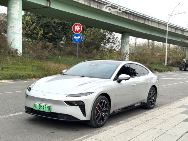 Dongfeng eπ 007