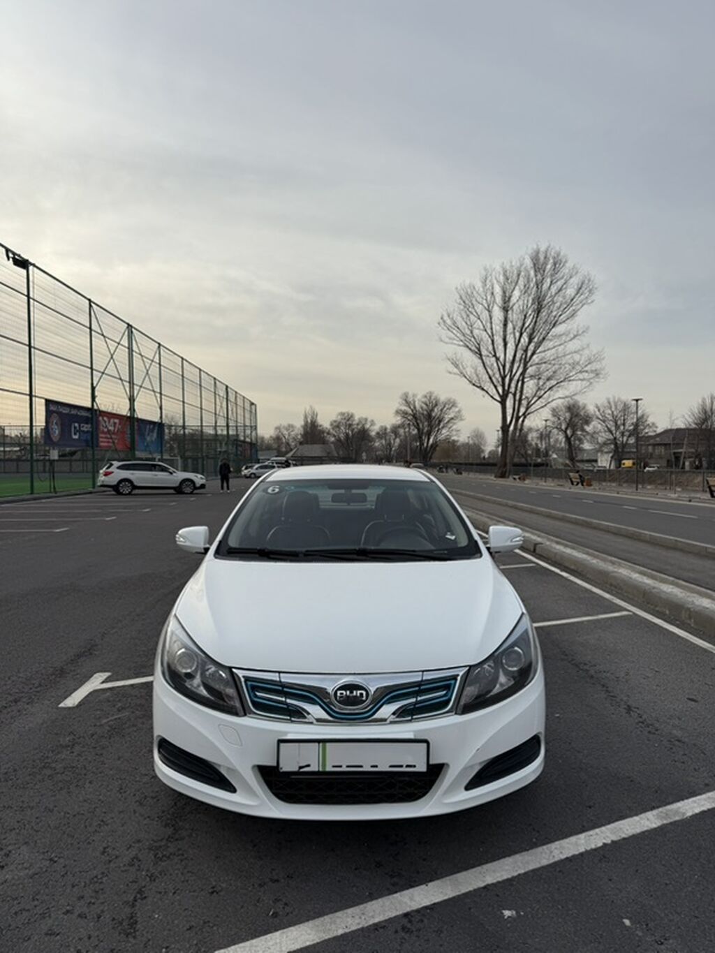 BYD E5