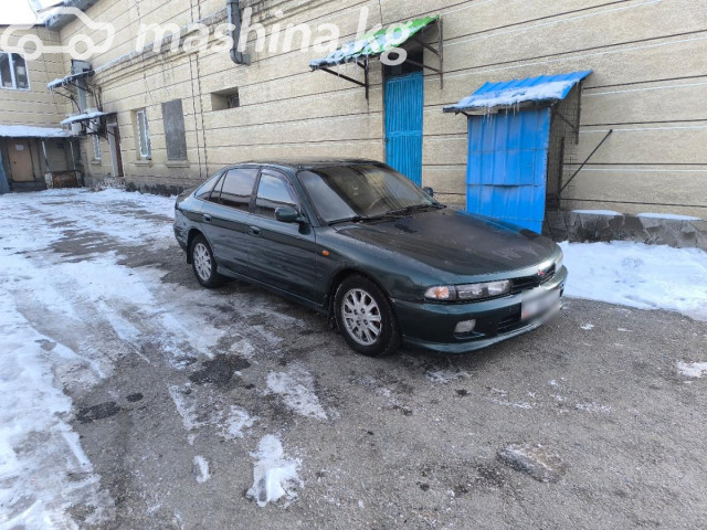 Mitsubishi Galant