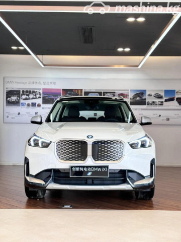 BMW iX1