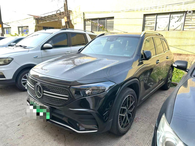 Mercedes-Benz EQB